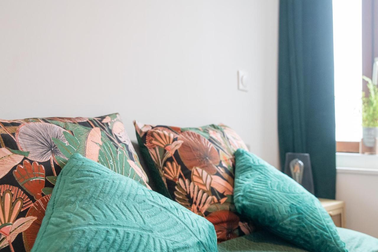Apartment Cosy Location - Confortable, Cosy Et Equipe - Places Gratuites A Proximite *